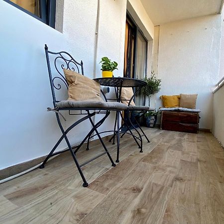 Apartment With Balcony And Free Parking Zára Kültér fotó