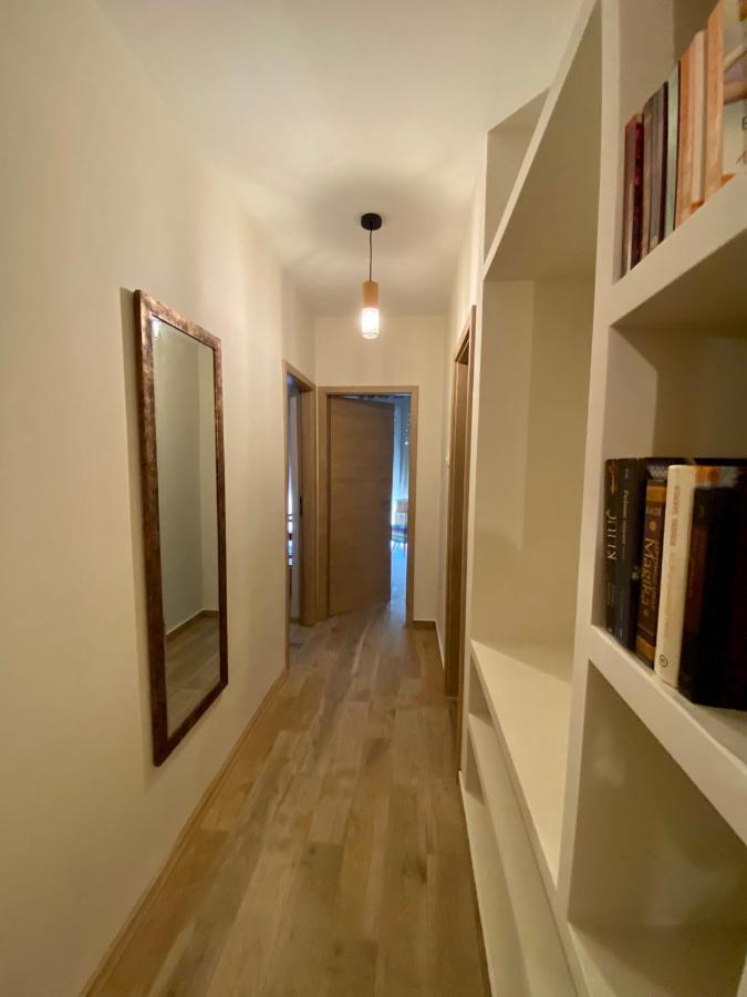 Apartment With Balcony And Free Parking Zára Kültér fotó